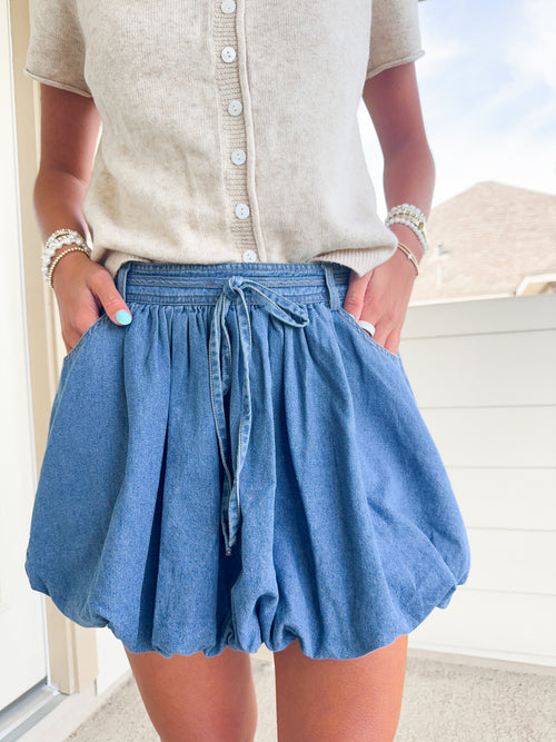 Bri Bubble Mini Skirt (SIZE UP)