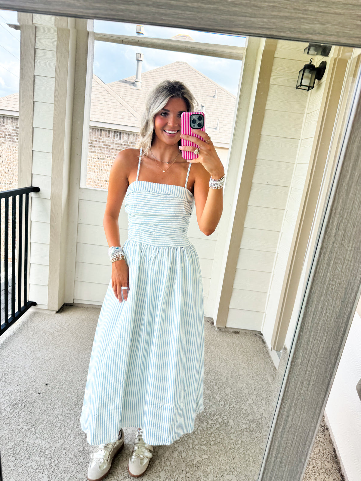 Yacht Club Maxi